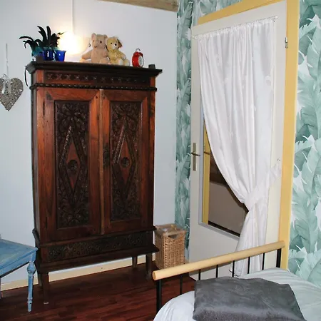 Romantic With Shared Swimming Pool Roussines